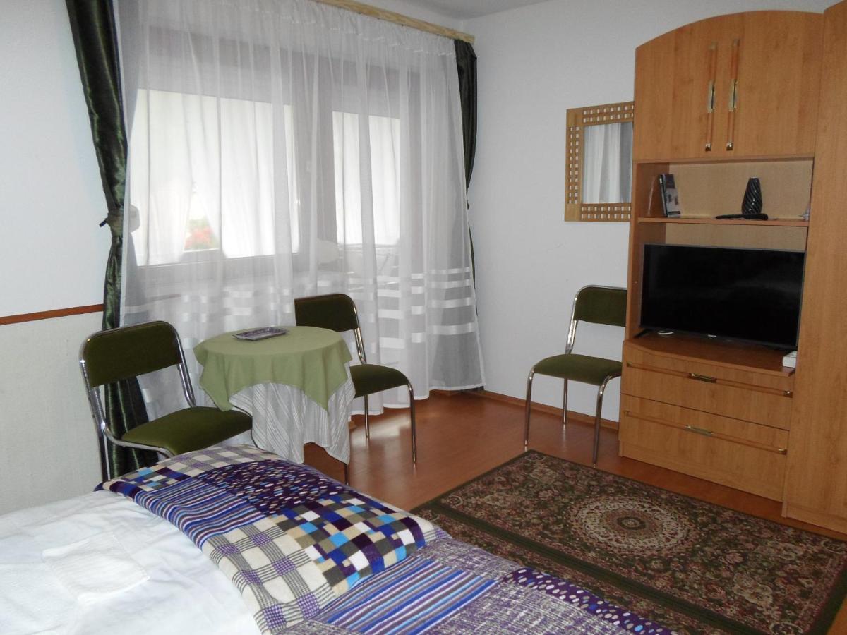 Nimród Pihenőház Egerszalók Esterno foto